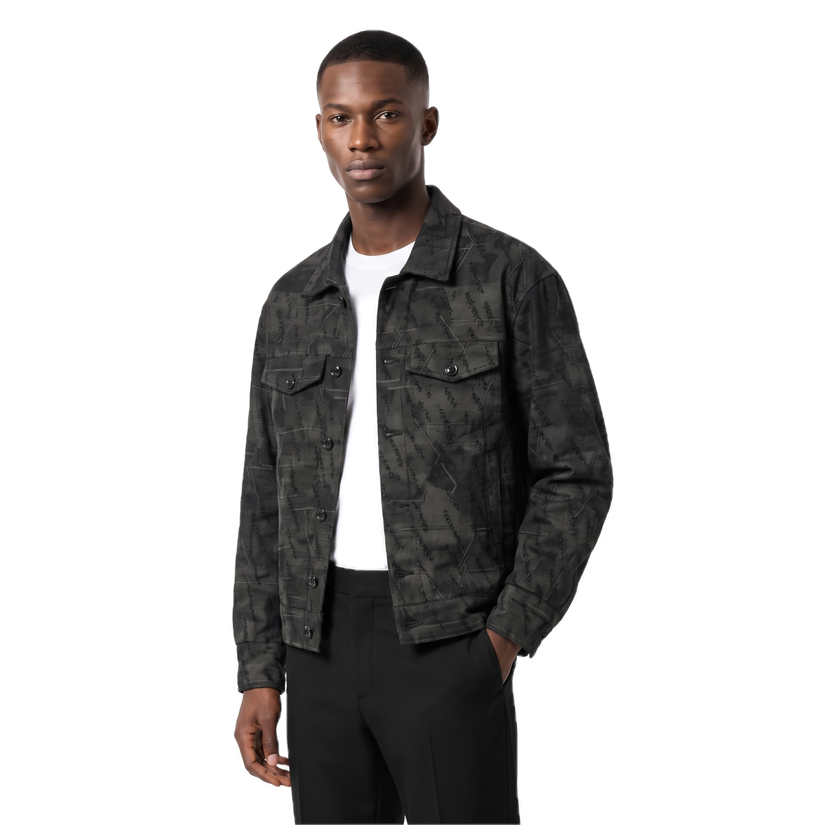 LOUIS V — model photo