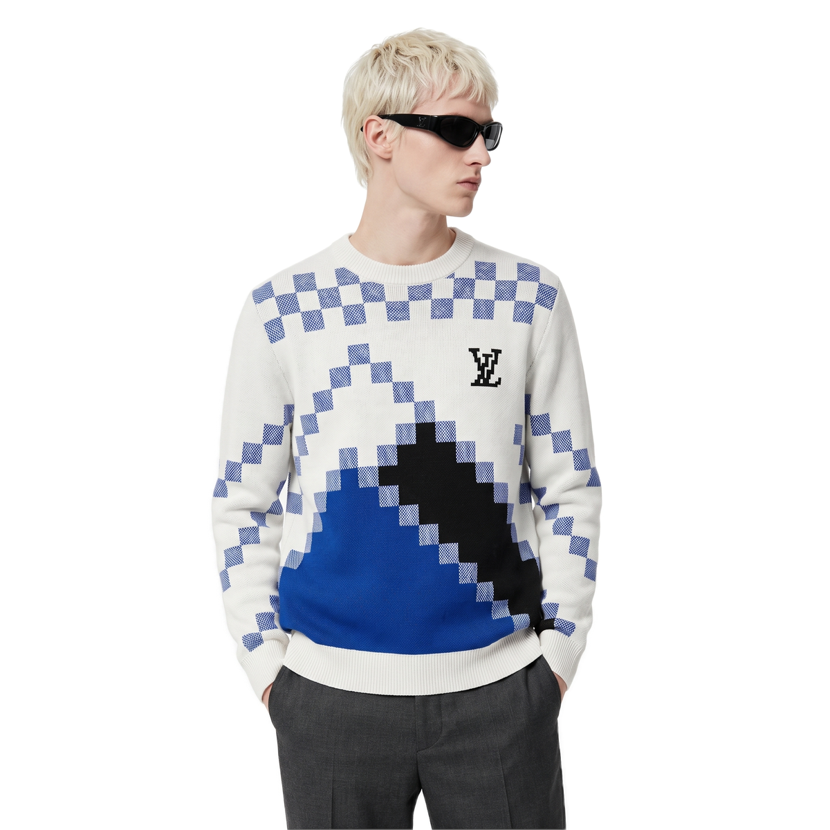 LOUIS V — model photo