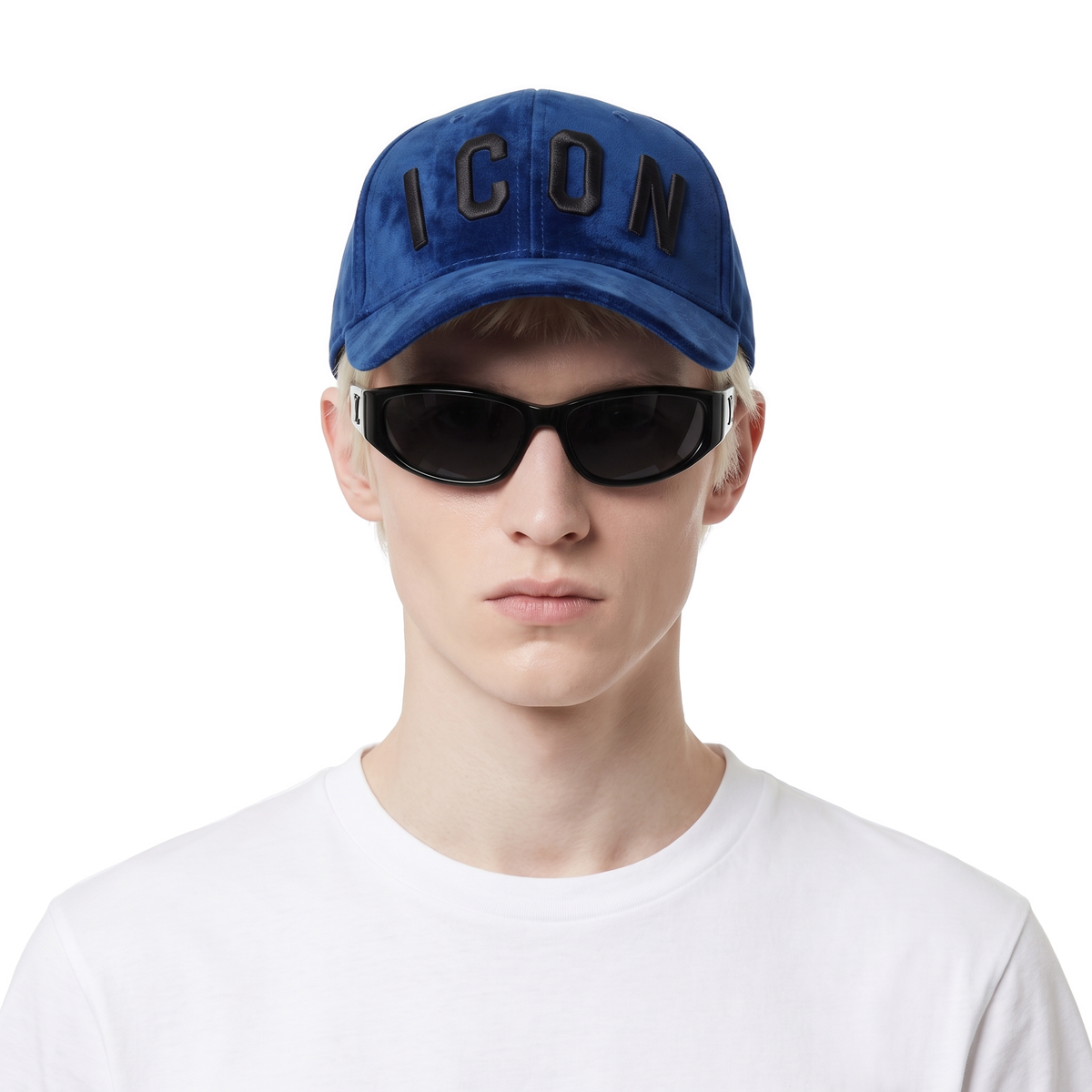 Icon Cap — model photo