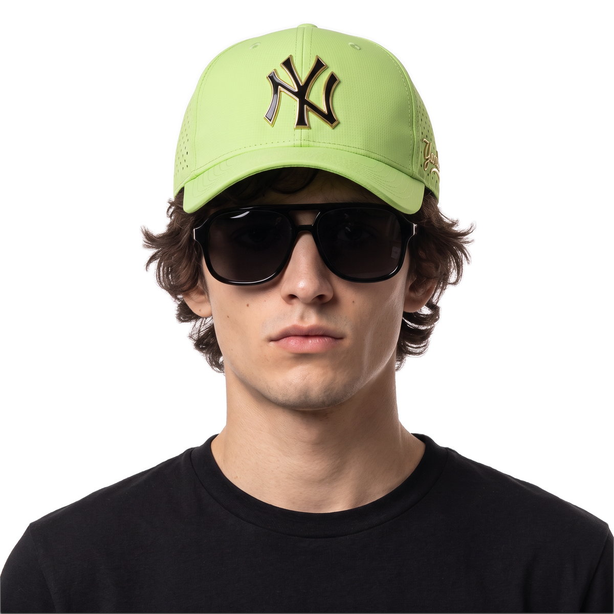 NY Cap — model photo